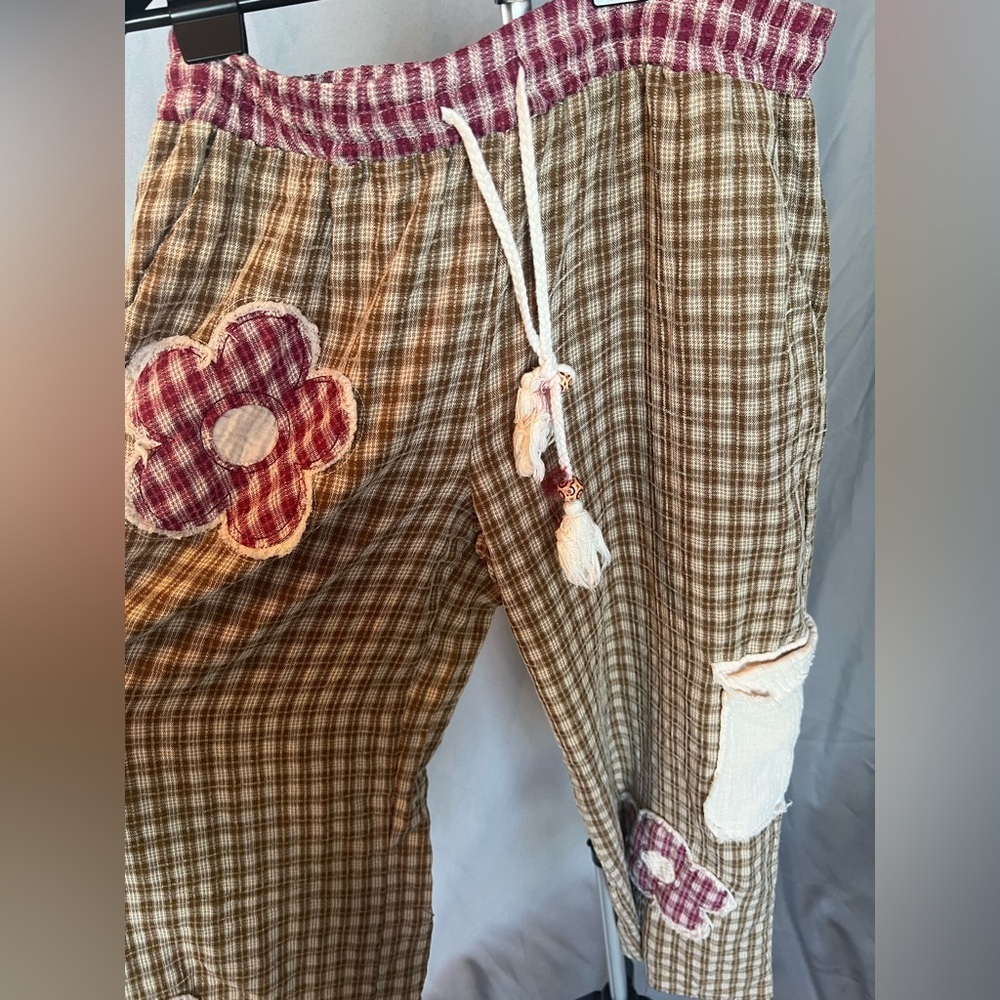 Floral Checkered Wide Leg Pants - Picture 2 of 6